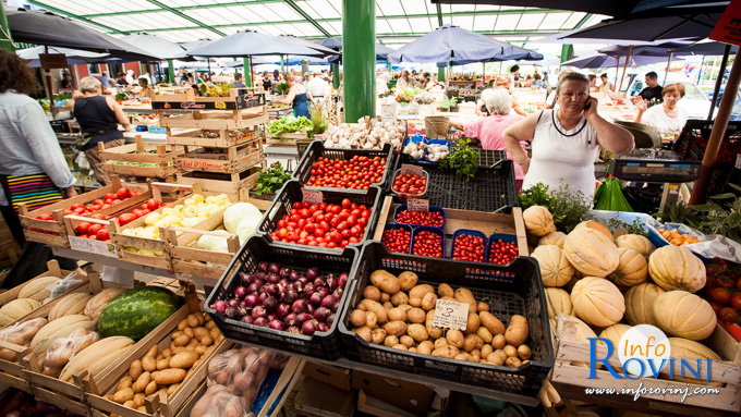 Rovinj green market