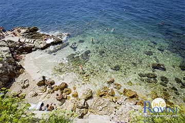 Il centro storico - la spiaggia Monte