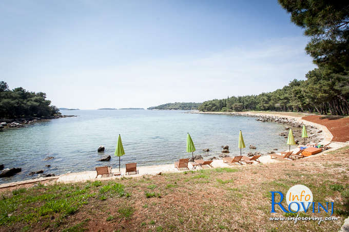 Beaches in Rovinj: Bay Cuvi