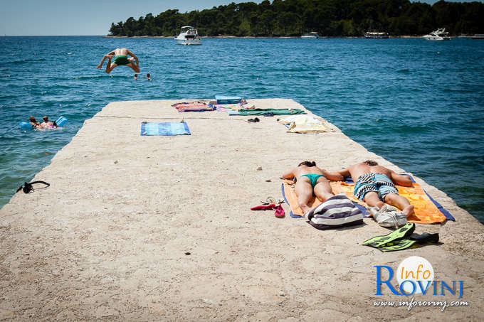 Beaches in Rovinj: Porton biondi 2