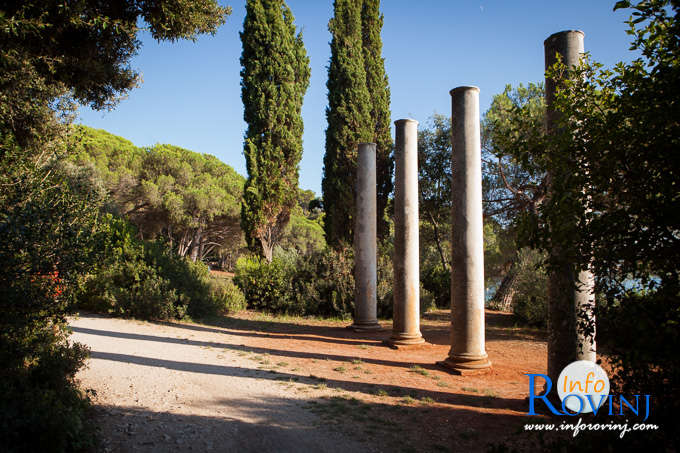 Strände um Rovinj: Zlatni rt - Goldenes Kap